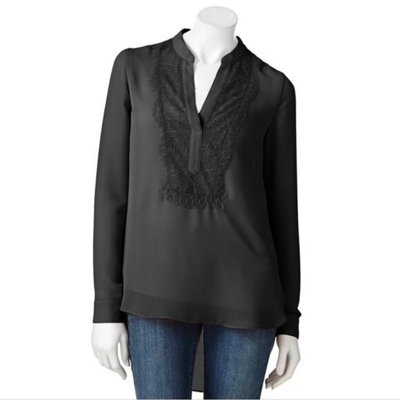 LC Lauren Conrad black polyester v-neck blouse, lace yoke, button down XS - Picture 3 of 7